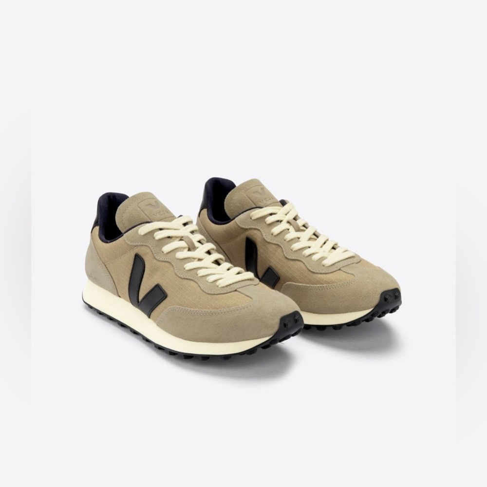 Veja Tan and Black Men's Sneakers